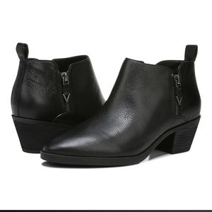 Vionic | Womens Black Leather Cecily Ankle Boot | Booties | US 9.5 | UK 7.5